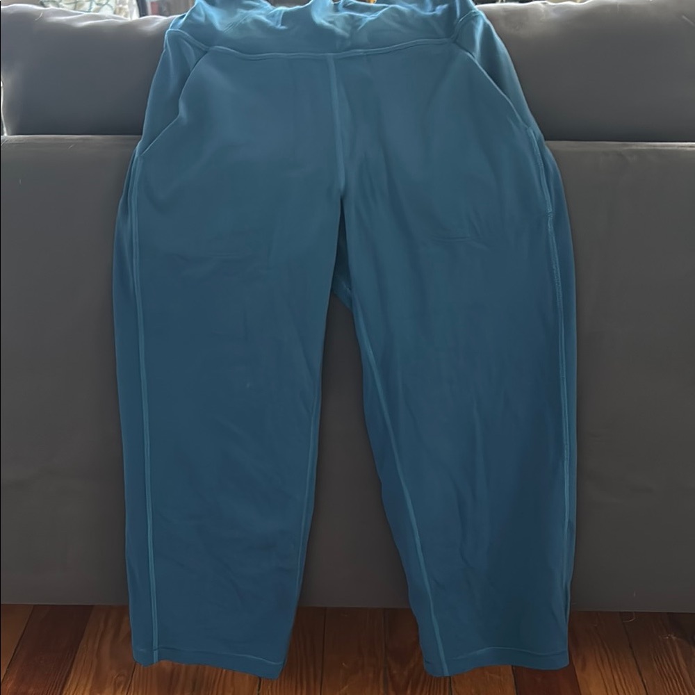 lululemon Athletic Blue Cropped Wide Legged Pants - Size 2